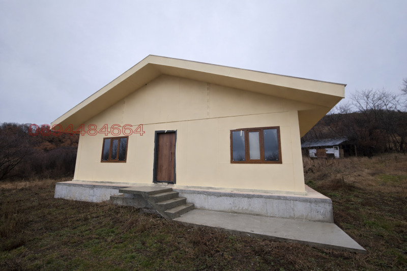 Продава КЪЩА, с. Люлин, област Перник