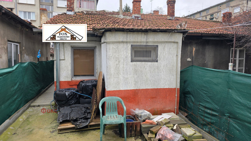 Продава КЪЩА, гр. Русе, Широк център, снимка 16 - Къщи - 53483905