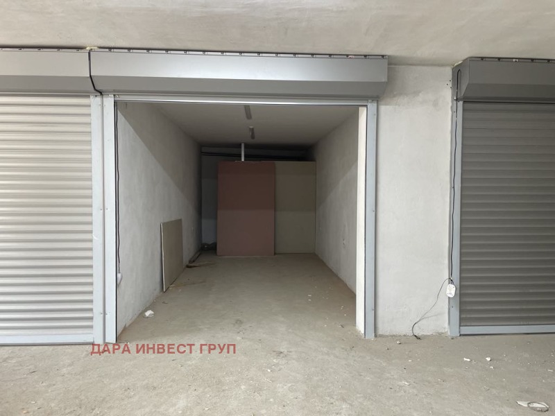 Продава  Гараж, паркомясто, град Шумен, Център • 42 000 лв. • ID 53542697 — holmes.bg - [1] 