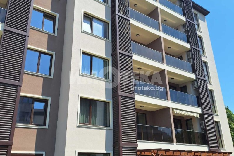À vendre  2 chambres Varna , k.k. Sv.Sv. Konstantin i Elena , 107 m² | 70098722