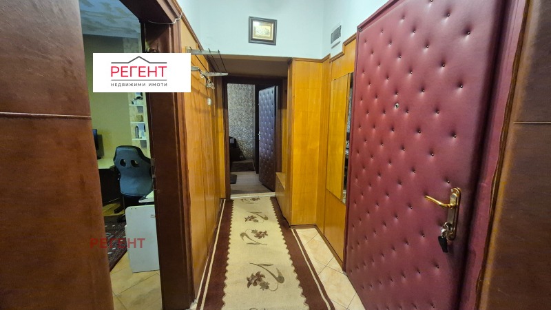 Продава 3-СТАЕН, гр. Габрово, Център, снимка 3 - Апартаменти - 53031712