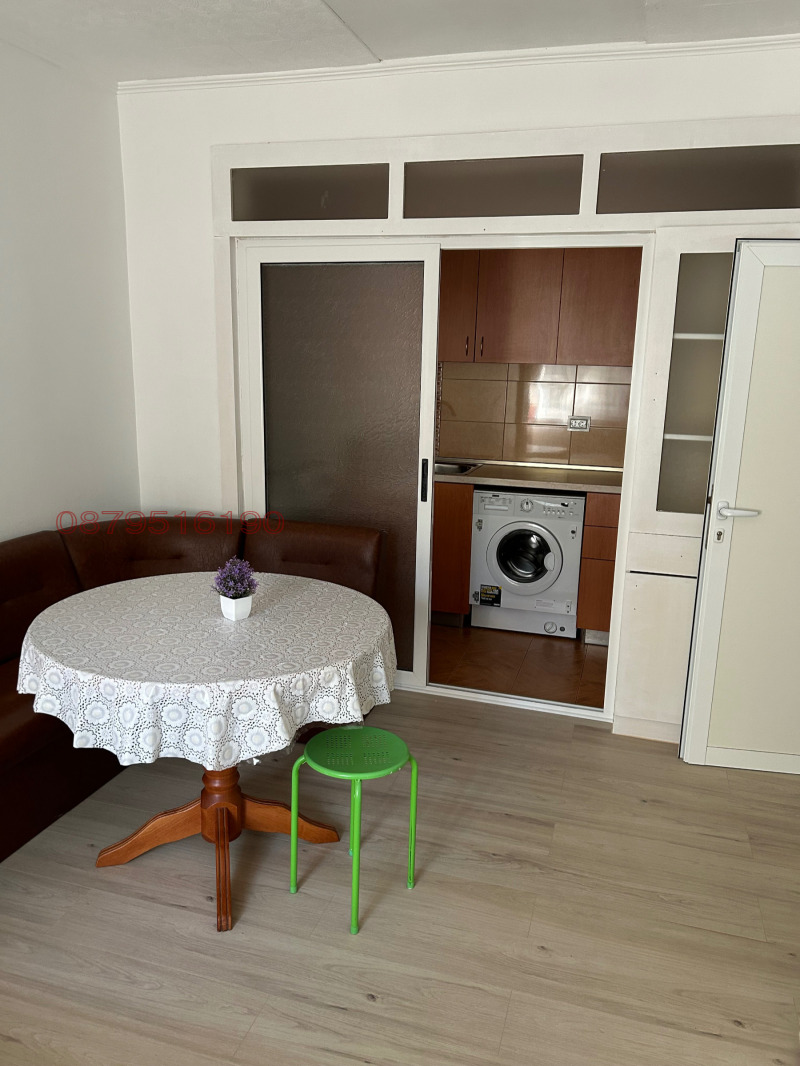 Продава 4-СТАЕН, гр. Варна, Зимно кино Тракия, снимка 3 - Апартаменти - 52797752