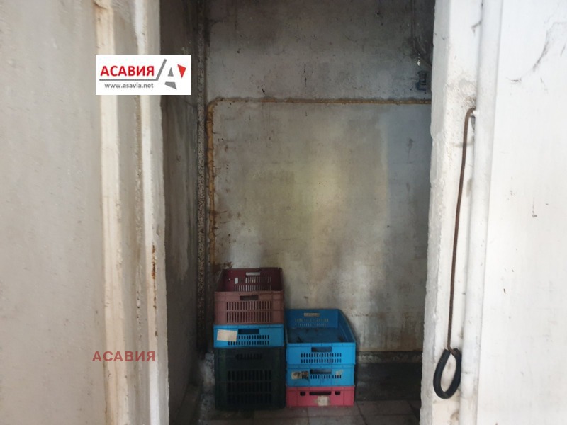 Продава СКЛАД, гр. Ловеч, Широк център, снимка 8 - Складове - 52238516