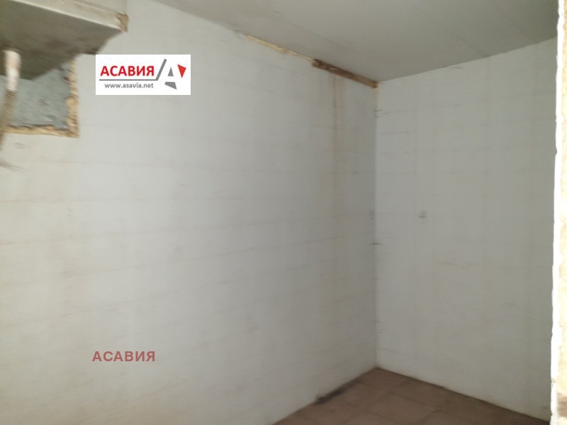 Продава СКЛАД, гр. Ловеч, Широк център, снимка 6 - Складове - 52238516