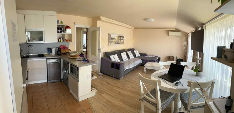 Продава 3-СТАЕН, гр. Варна, Левски 1