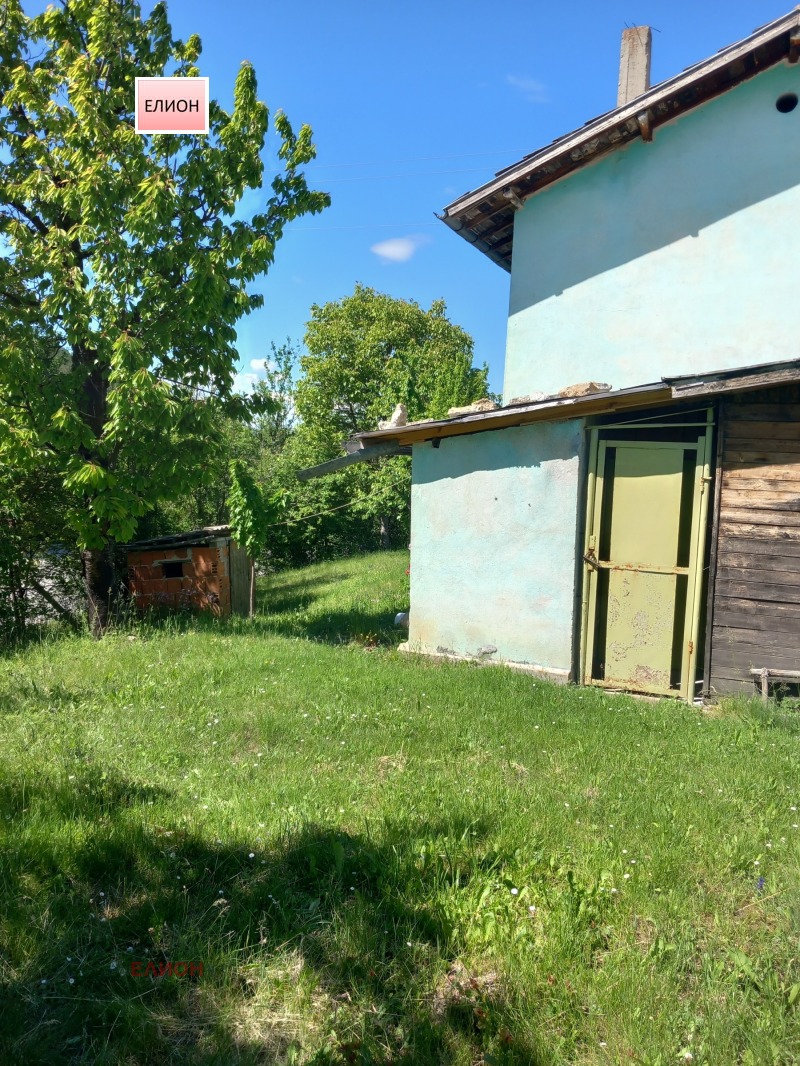 Na prodej  Vila oblast Pernik , Izvor , 50 m2 | 67902923 - obraz [3]