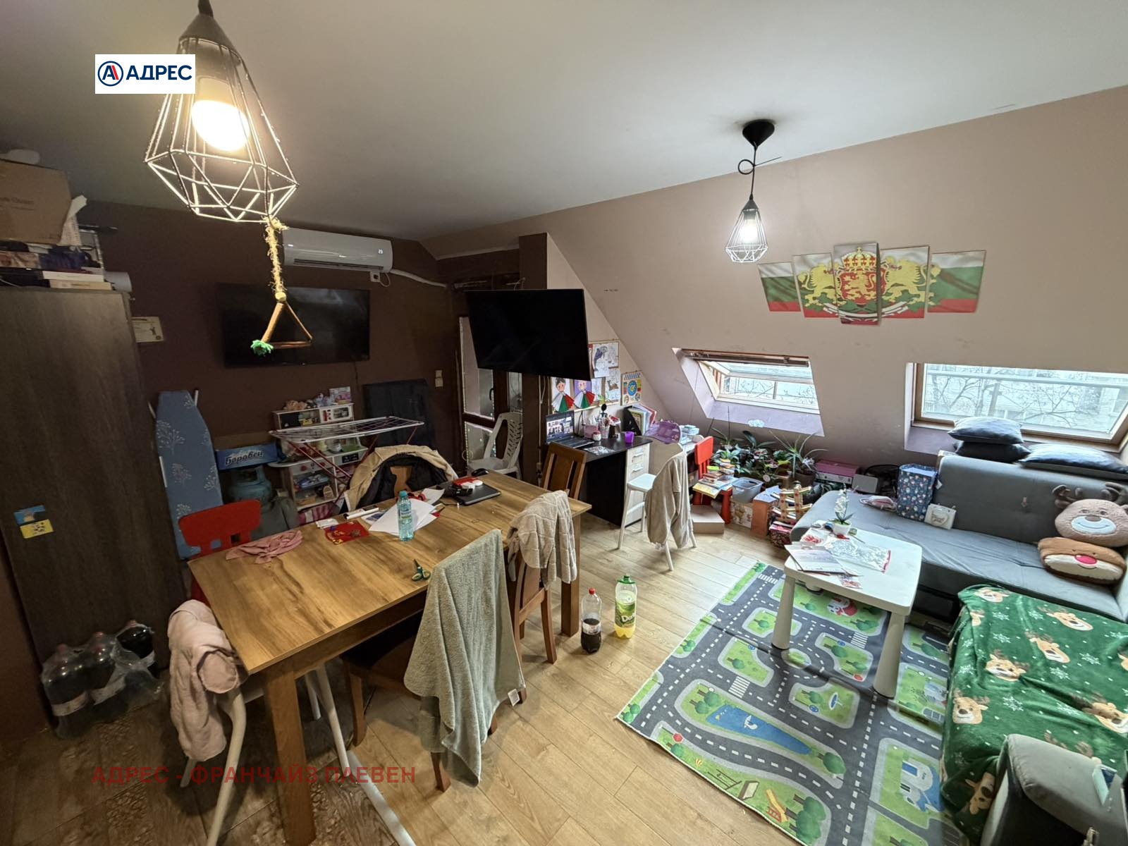 Продава 2-СТАЕН, гр. Плевен, Широк център