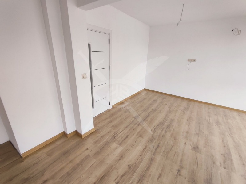 De vânzare  1 dormitor Varna , Țentâr , 70 mp | 44475234 - imagine [4]