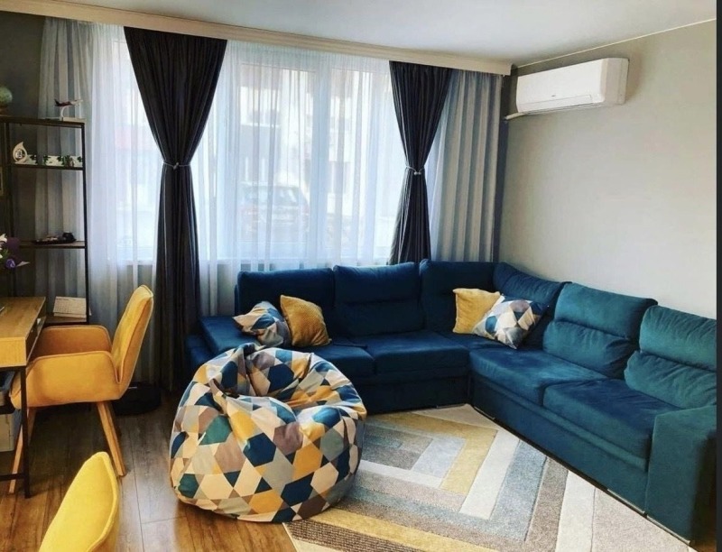 Продава 3-СТАЕН, гр. Пловдив, Остромила