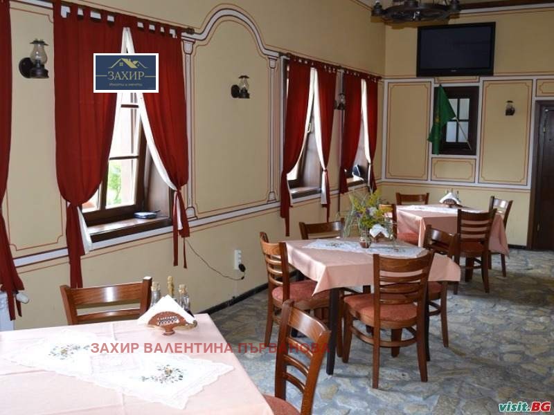 Продава ХОТЕЛ, гр. Копривщица, област София област, снимка 5 - Хотели - 53433601