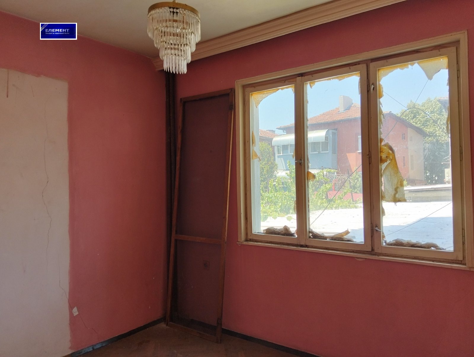 Продава ЕТАЖ ОТ КЪЩА, гр. Пловдив, Гагарин, снимка 9 - Етаж от къща - 52381965