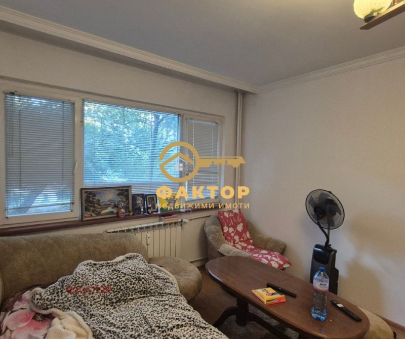 De vânzare  1 dormitor Plovdiv , Cârșiiaca , 70 mp | 64513302