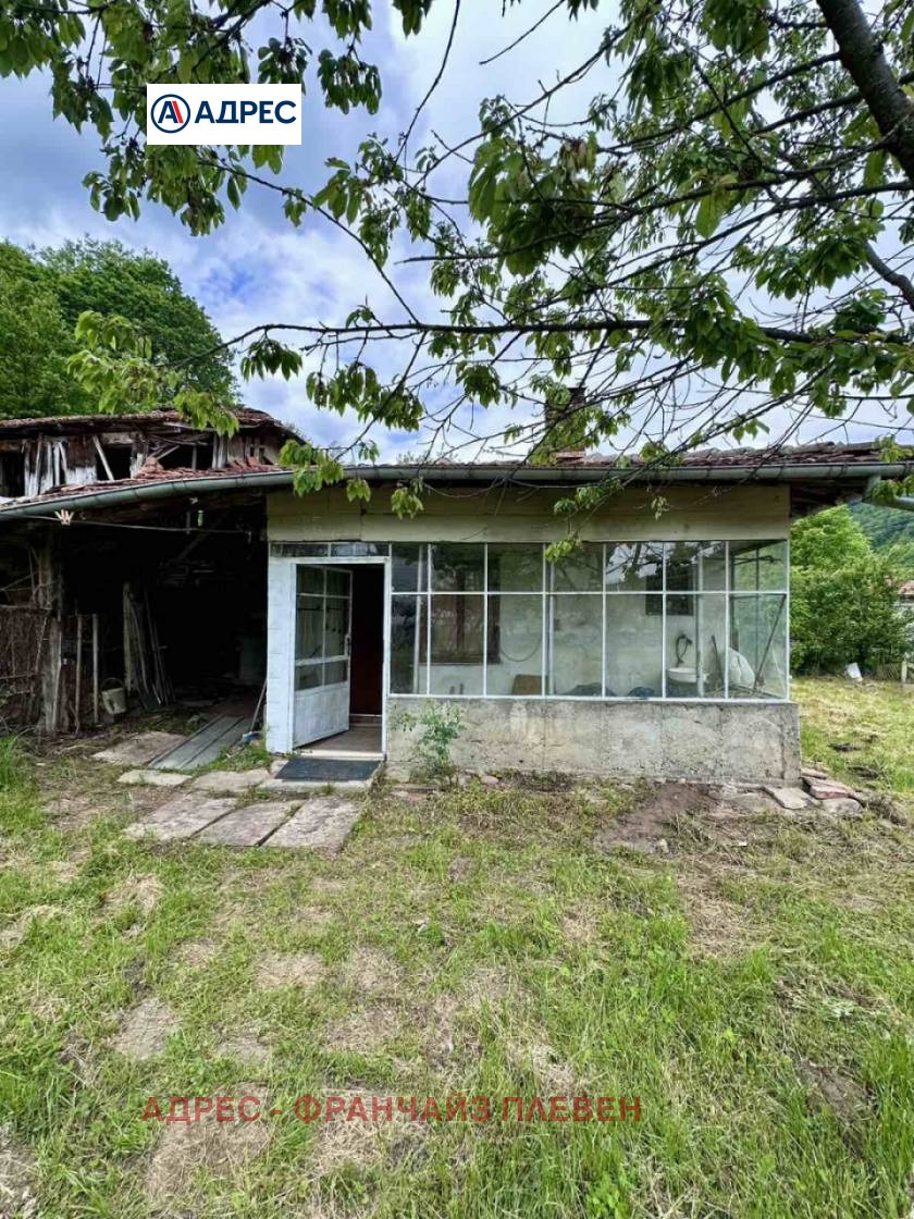 Продава КЪЩА, гр. Априлци, област Ловеч, снимка 4 - Къщи - 54763526