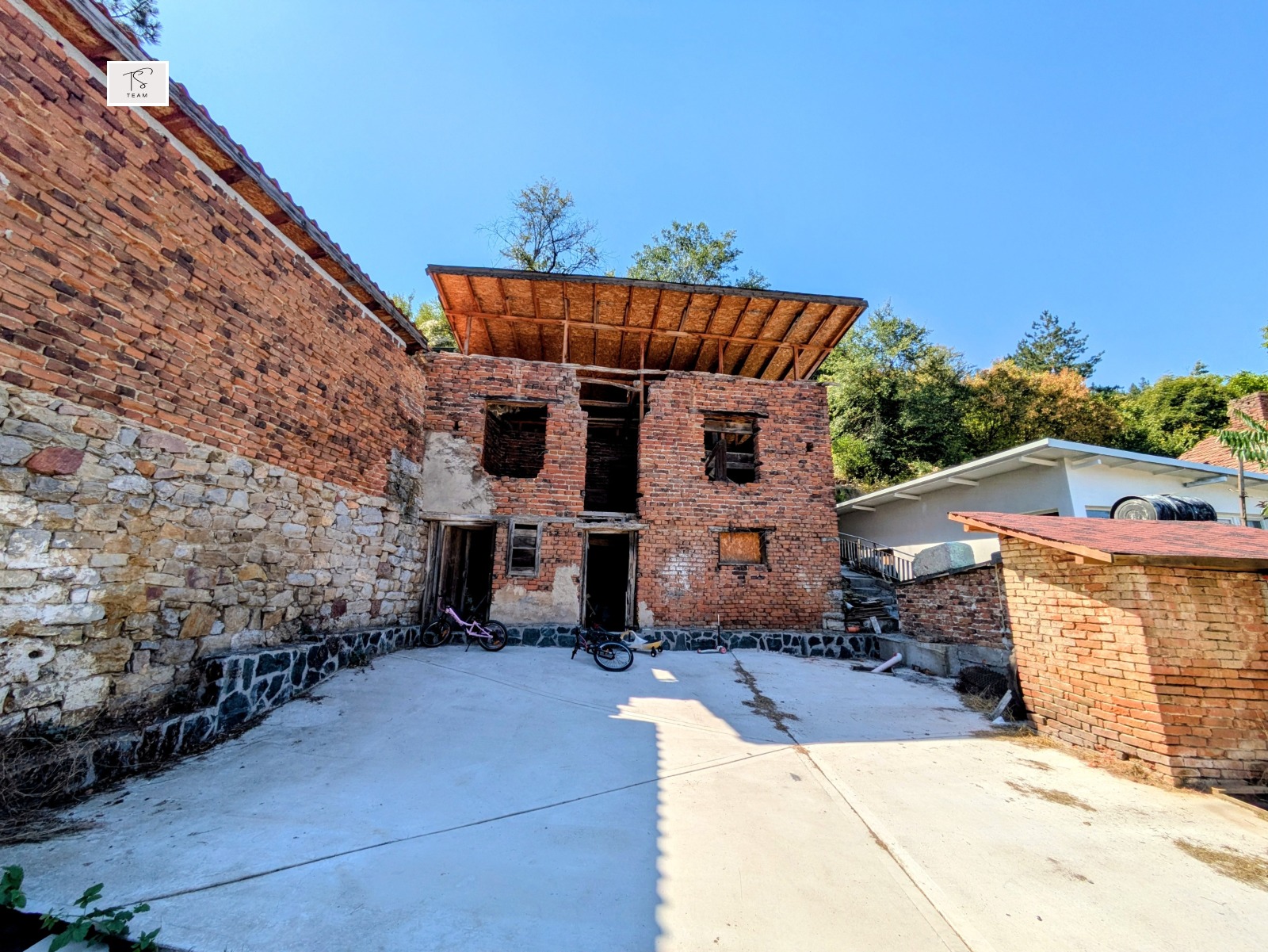Продава КЪЩА, с. Студена, област Перник, снимка 16 - Къщи - 56078624