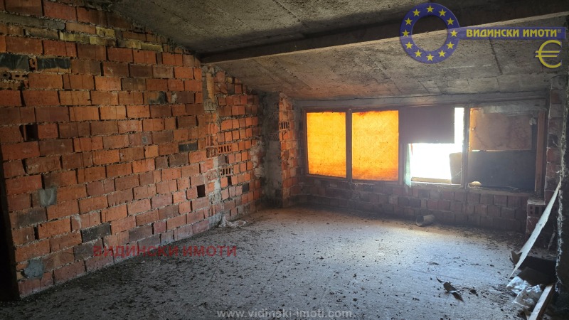Продава 1-СТАЕН в град Видин, Бонония - 48 кв.м / 25 564 € » 49 998.84 лв., ВИДИНСКИ ИМОТИ