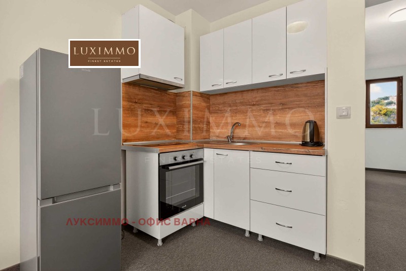 Продава 3-СТАЕН, гр. Варна, к.к. Св.Св. Константин и Елена, снимка 7 - Апартаменти - 52630297