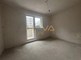 2 quartos Centralna pochtcha, Varna 6