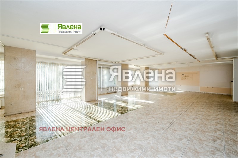 Продава 3-СТАЕН, гр. София, Изток, снимка 1 - Aпартаменти - 48446298