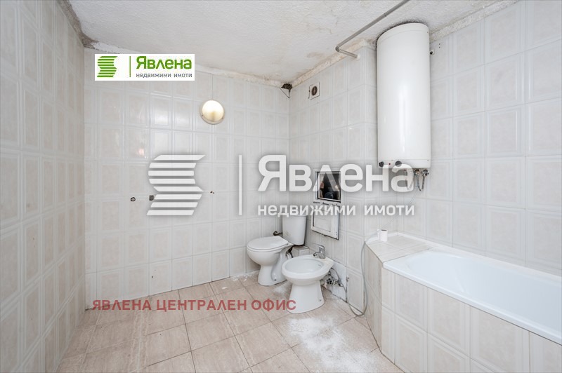 Продава 3-СТАЕН, гр. София, Изток, снимка 5 - Aпартаменти - 48446298