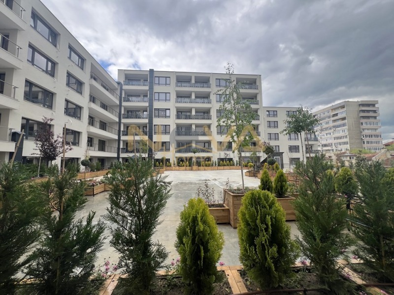 À venda  2 quartos Varna , Centralna pochtcha , 127 m² | 62599740