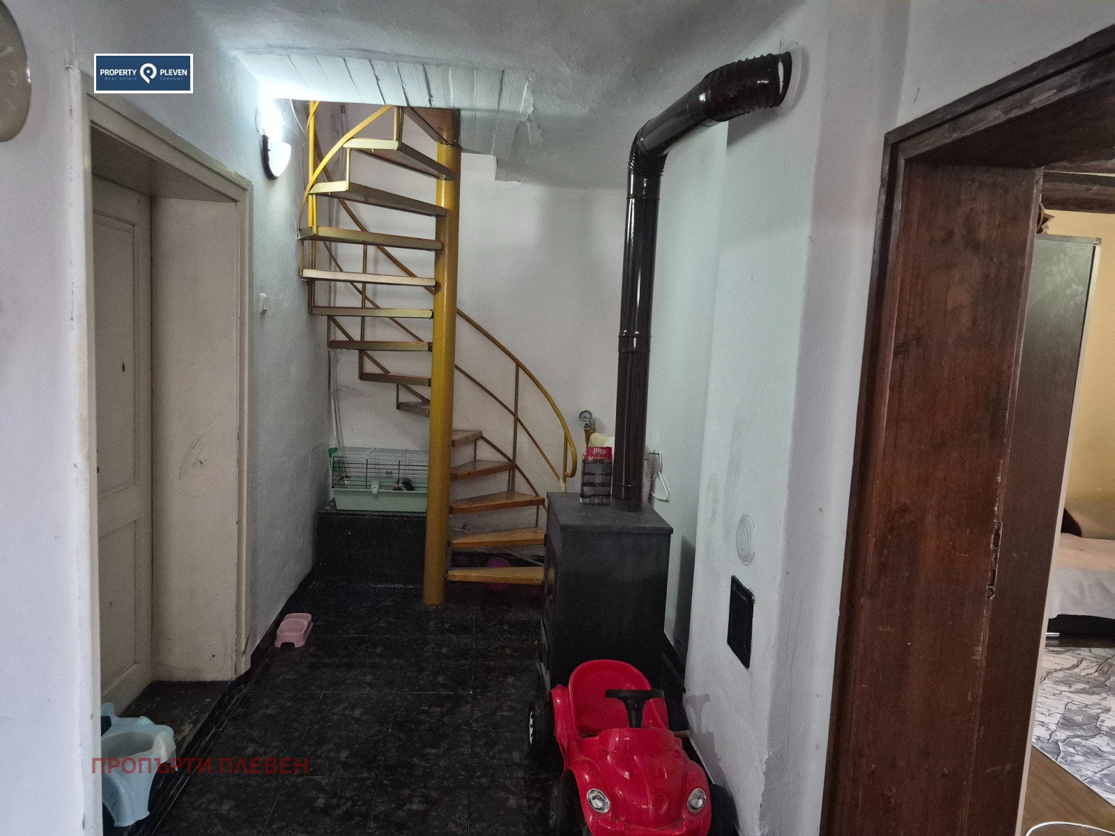 Продава КЪЩА, гр. Долни Дъбник, област Плевен, снимка 12 - Къщи - 53913102