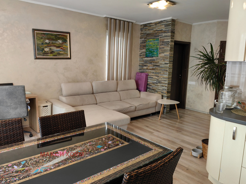 Продава 3-СТАЕН, гр. София, Триъгълника, снимка 2 - Апартаменти - 52804948