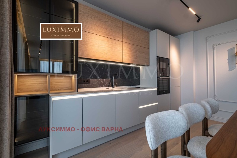 In vendita  3 camere da letto Varna , k.k. Sv.Sv. Konstantin i Elena , 179 mq | 19119557 - Immagine [11]