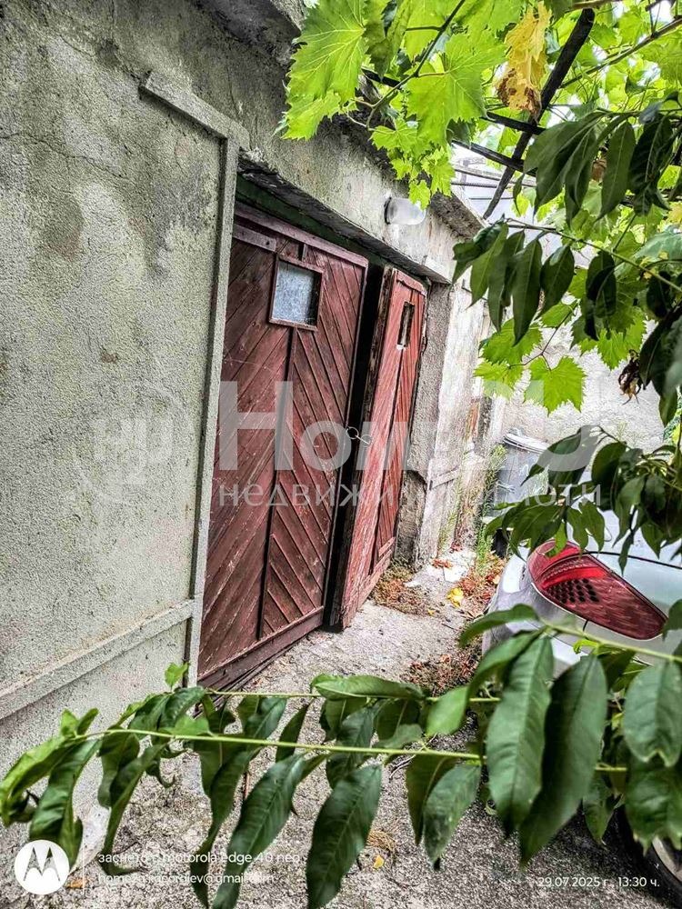 Продава  Къща област Варна , гр. Аксаково , 300 кв.м | 18221999 - изображение [15]