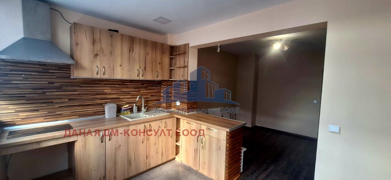 Продается  1 спальня Шумен , Болницата , 65 кв.м | 51034146