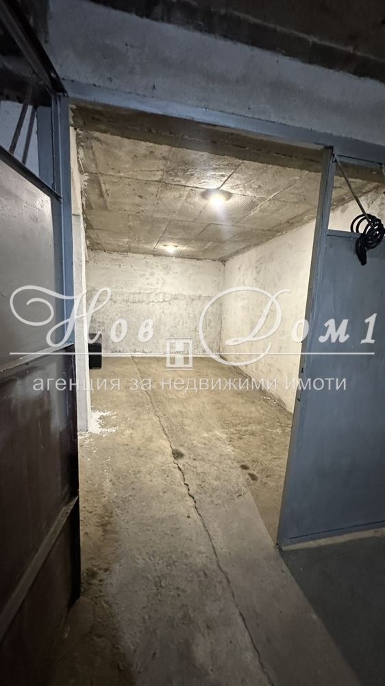 Продава ГАРАЖ, ПАРКОМЯСТО, гр. Пловдив, Кършияка, снимка 2 - Гаражи и паркоместа - 51336045