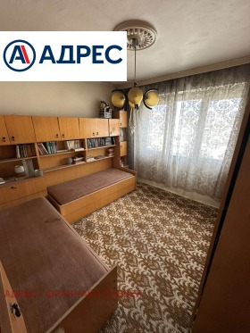 1 chambre Loukovit, région Lovetch