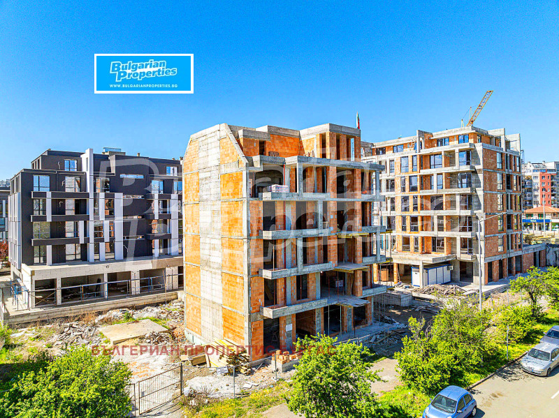 Продава  2-стаен град Бургас , Меден рудник - зона В , 62 кв.м | 70901810