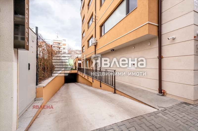 Na prodej  2 ložnice Sofia , Centar , 132 m2 | 26011619 - obraz [16]