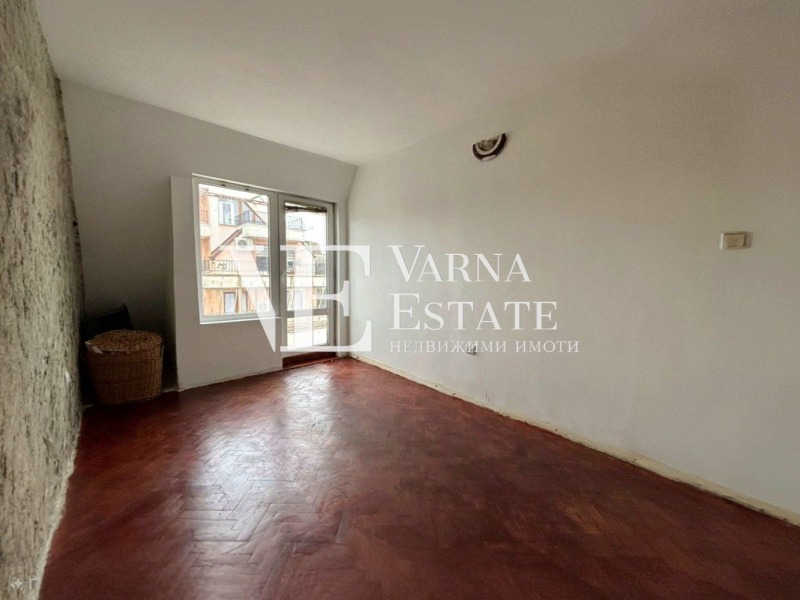 Продава 3-СТАЕН, гр. Варна, Централна поща, снимка 11 - Апартаменти - 53123967