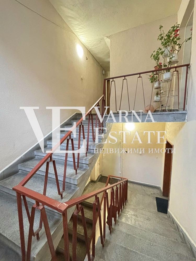 Продава 3-СТАЕН, гр. Варна, Централна поща, снимка 17 - Апартаменти - 53123967