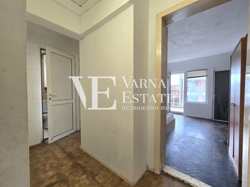 Продава 3-СТАЕН, гр. Варна, Централна поща, снимка 15 - Апартаменти - 53123967