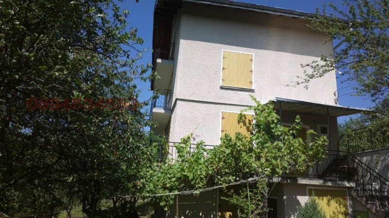 Продава КЪЩА, с. Лялинци, област Перник, снимка 3 - Къщи - 52785158