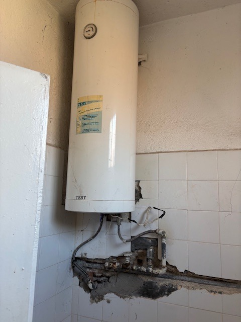 Продава КЪЩА, с. Скутаре, област Пловдив, снимка 9 - Къщи - 53036128