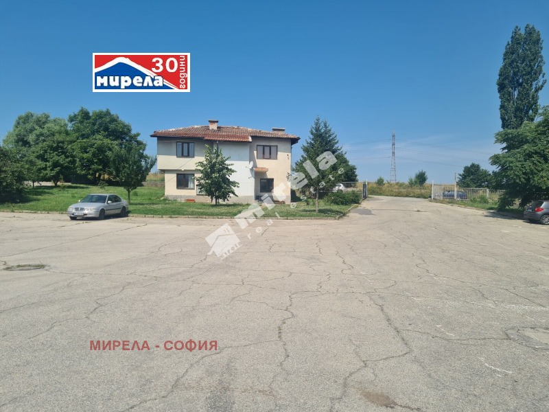 Продава  Парцел град Перник , Калкас , 4500 кв.м | 86013814 - изображение [8]