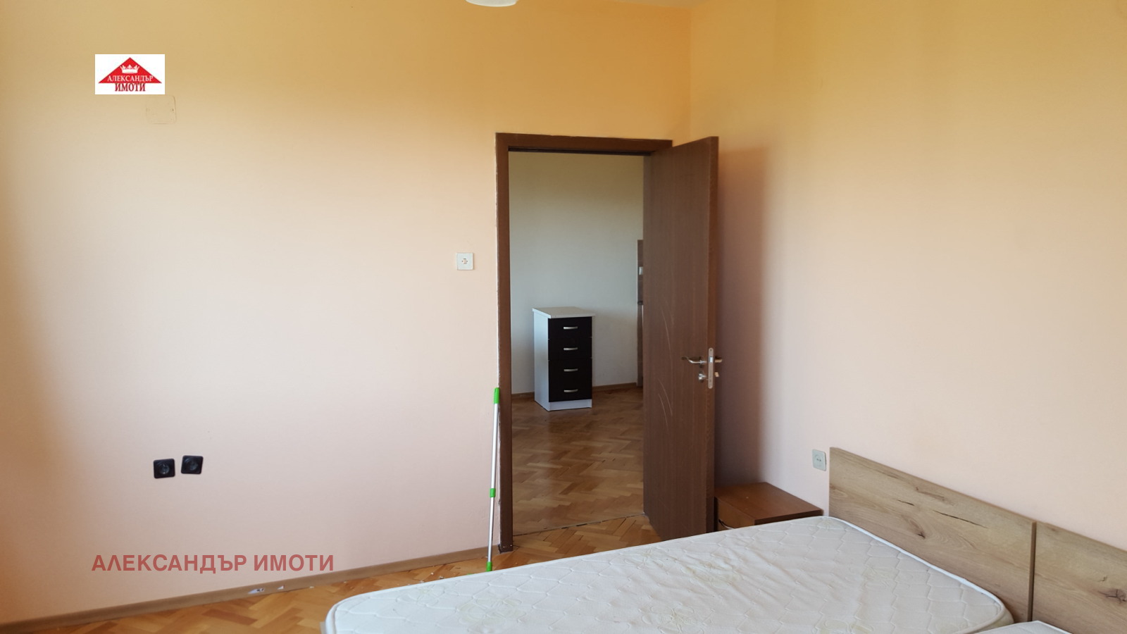 Продава 2-СТАЕН, гр. София, Люлин 9