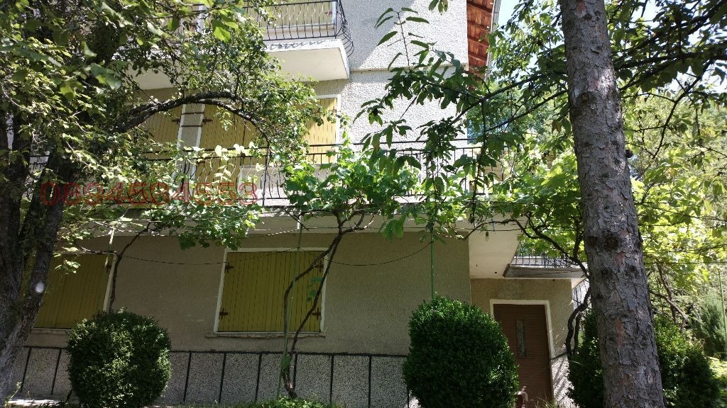 Продава КЪЩА, с. Лялинци, област Перник, снимка 6 - Къщи - 53692679