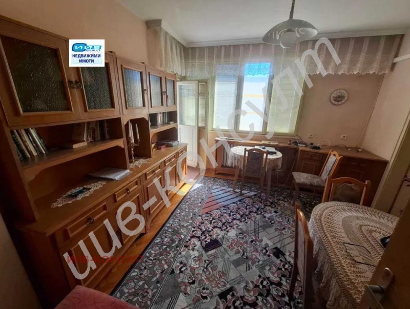 Продава 3-СТАЕН в град Велико Търново, Център - 120 кв.м / 153 000 € » 299 241.99 лв., ИИВ-КОНСУЛТ