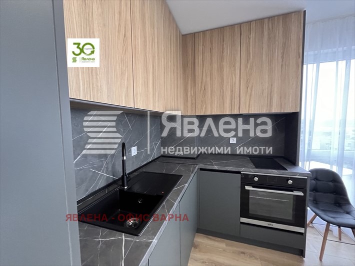 Продава 3-СТАЕН, гр. Варна, Възраждане 3, снимка 1 - Aпартаменти - 47000498