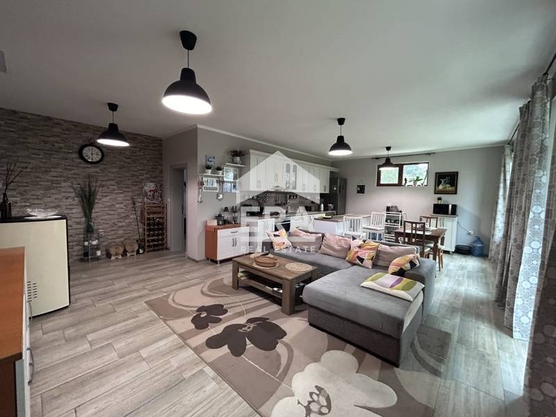 Продава КЪЩА, гр. Варна, м-т Перчемлията, снимка 3 - Къщи - 55118553