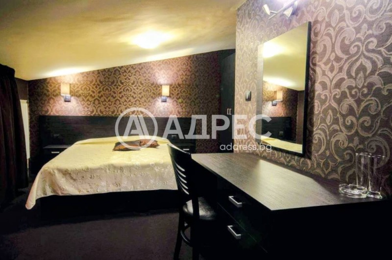 Продава ХОТЕЛ, гр. Елин Пелин, област София област, снимка 2 - Хотели - 52985490