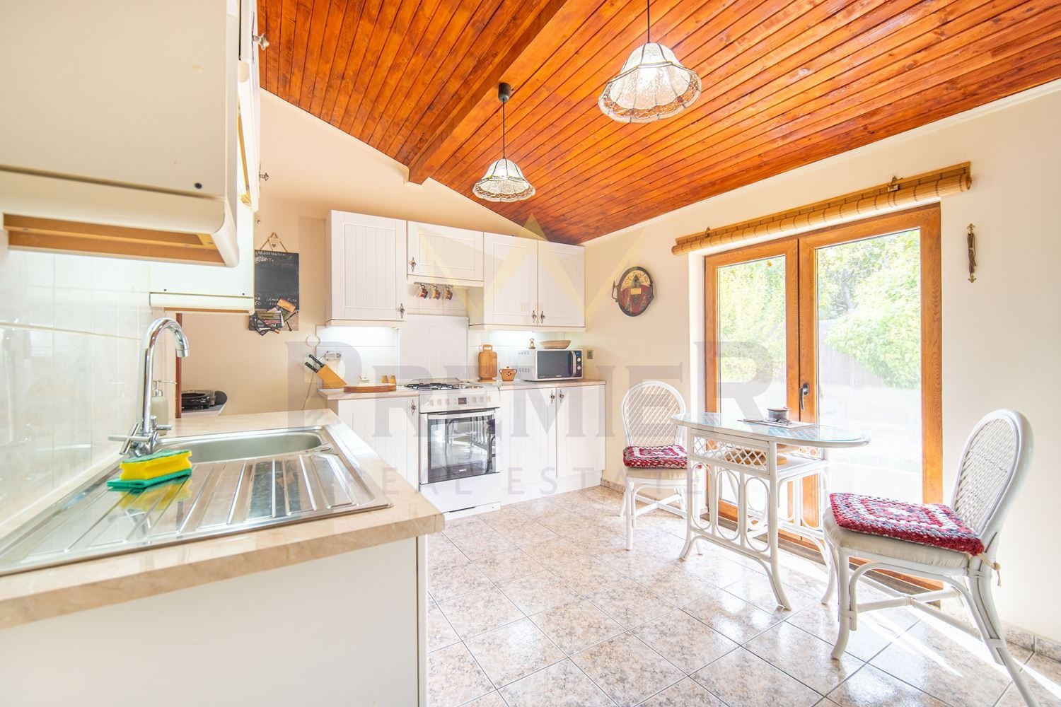 Продава КЪЩА, гр. Балчик, област Добрич, снимка 10 - Къщи - 54148720