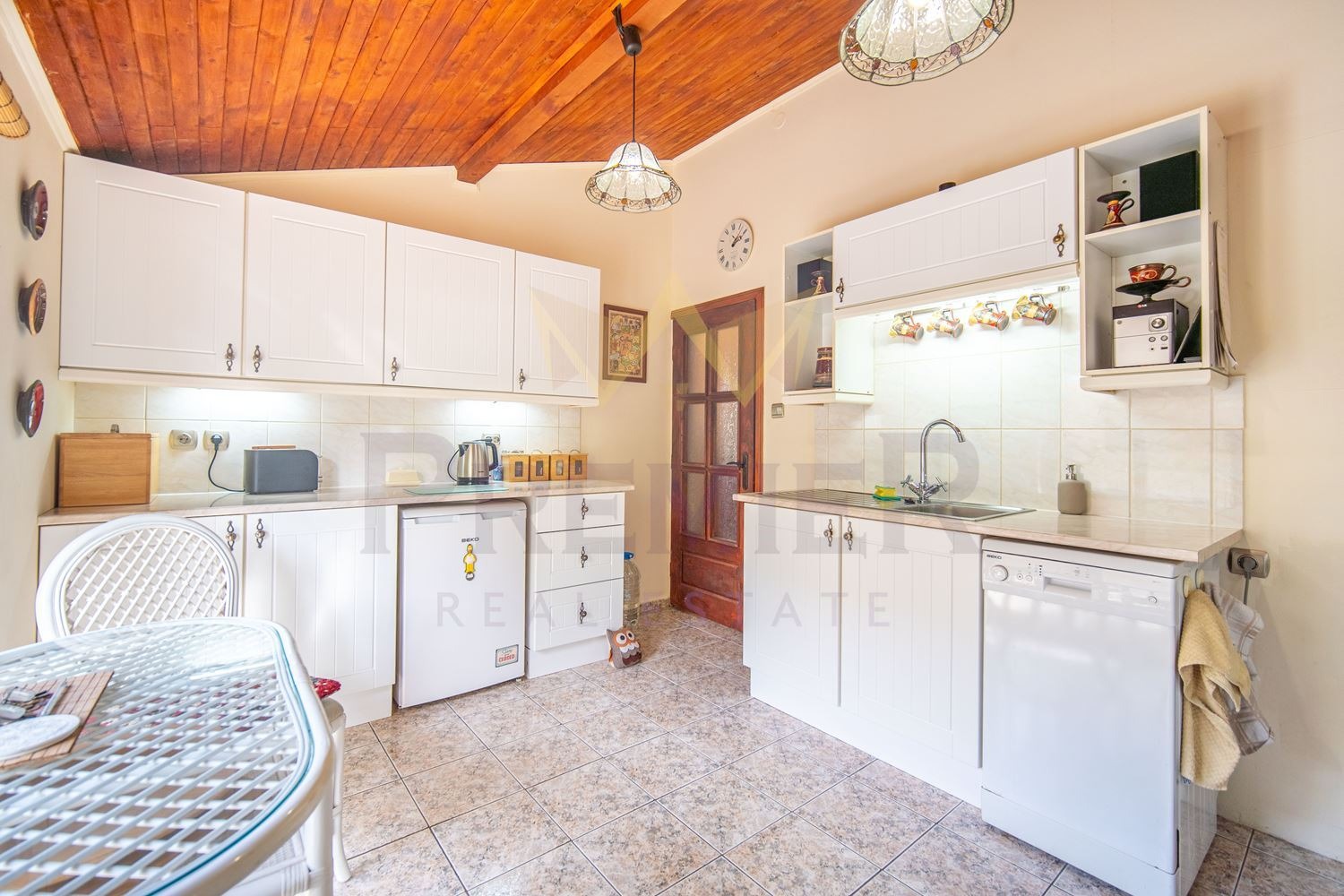 Продава КЪЩА, гр. Балчик, област Добрич, снимка 11 - Къщи - 54148720