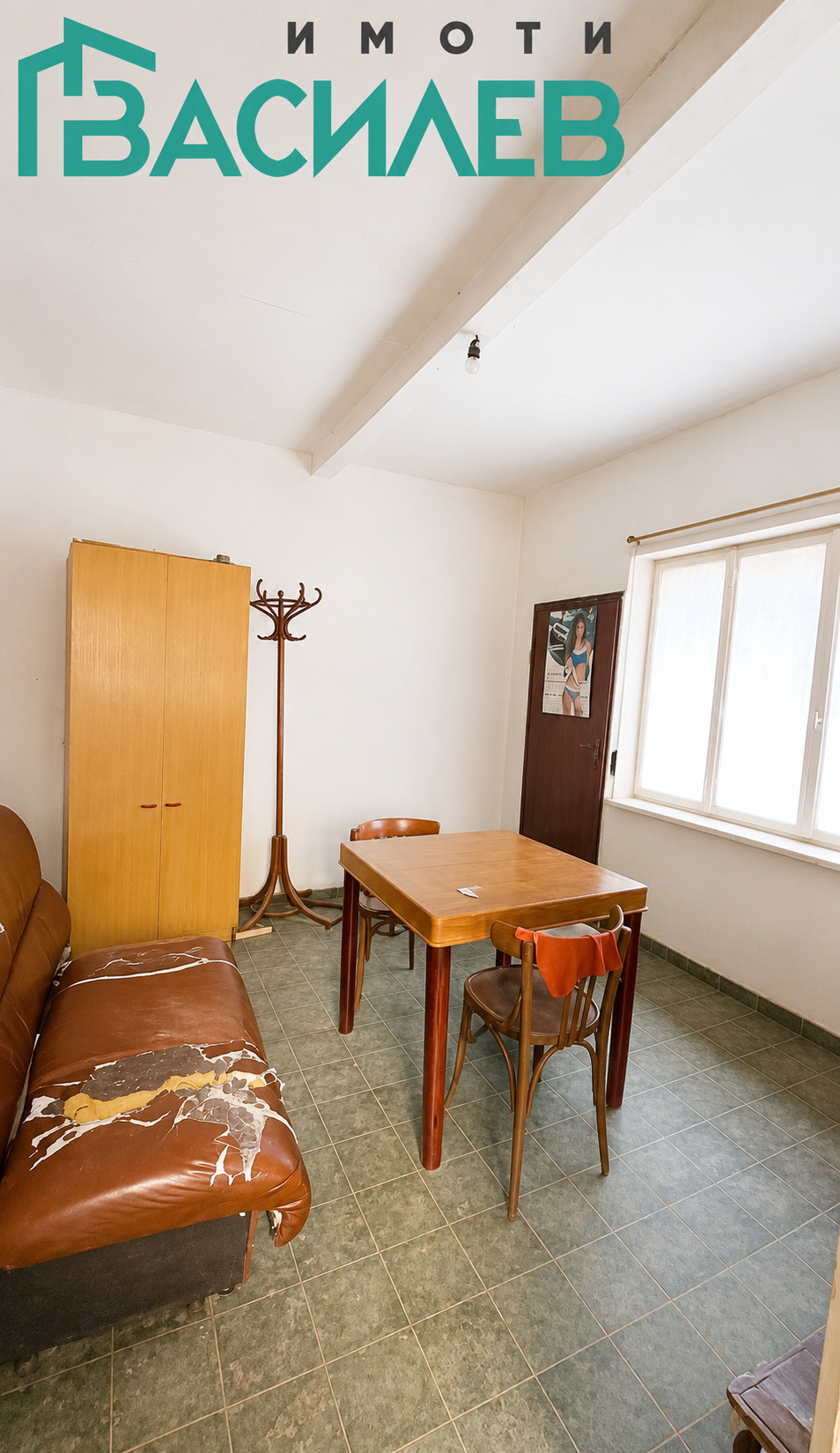 Продава КЪЩА, гр. Луковит, област Ловеч, снимка 2 - Къщи - 55134515