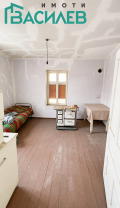 Продава  Къща област Ловеч , гр. Луковит , 142 кв.м | 92130000 - изображение [4]