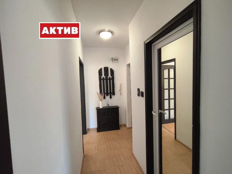 Продава 2-СТАЕН, гр. Търговище, Вароша, снимка 8 - Апартаменти - 52740894